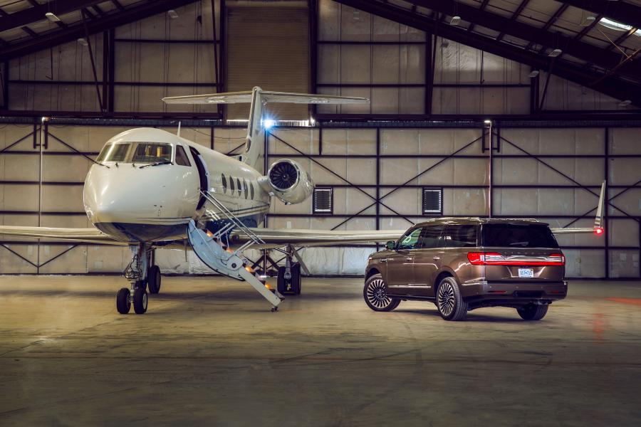  Lincoln Navigator Black Label 2017 года  (фото 36 из 52)